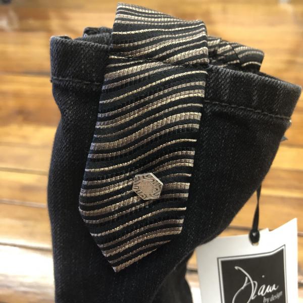 black zip denim + black gray stripe tie wine sleeve picture