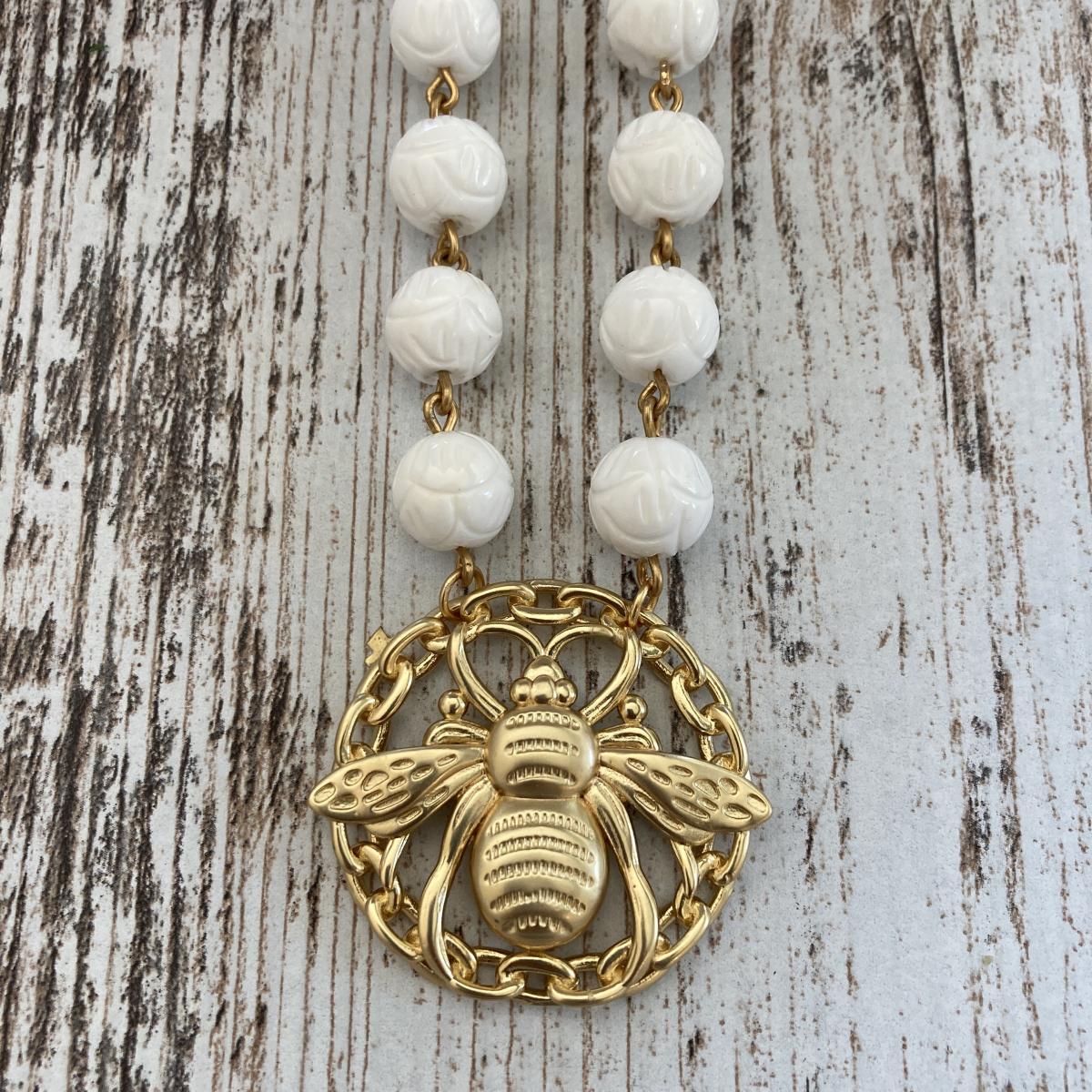Bee Carved Coral picture