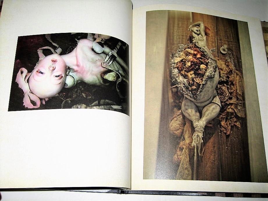 Etsuko Miura: Eucharist picture