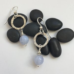 natural chalcedony hammered ring earrings picture