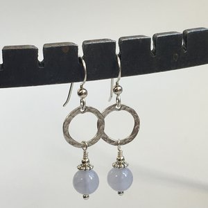 natural chalcedony hammered ring earrings picture