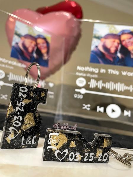 Spotify Plaque and Date Keychain Combo