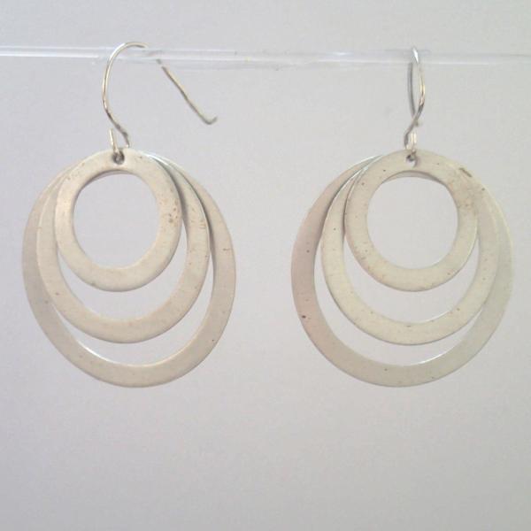 Silver three rings earrings picture
