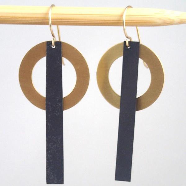 Medium Ring and Bar Earrings in Brass and Oxidized Silver