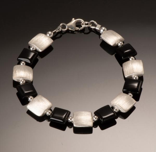 Straight 9 Onyx Bracelet -7" picture