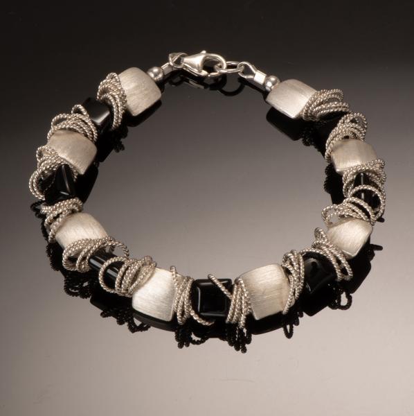 Twisted Diva Onyx Bracelet - 7.5" picture