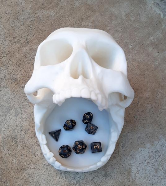 3D Printed Skull Dice Towers