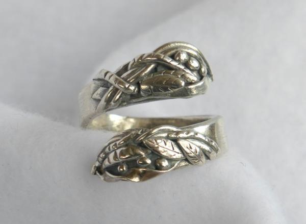 Sculpted Silver Wrap Ring picture