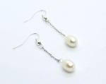 Dangling Pearl Earrings