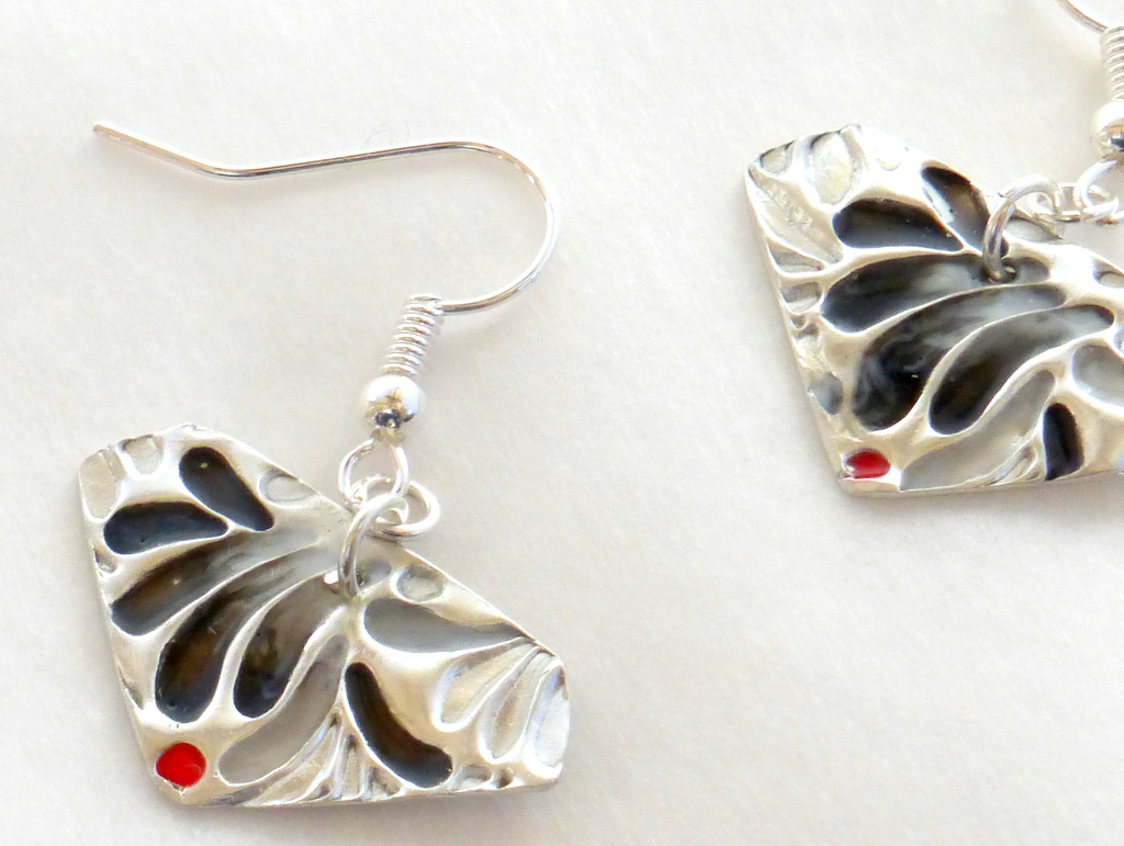 Black & Red Earrings picture
