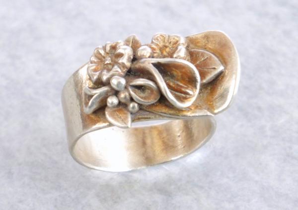 Floral Silver Bouquet Ring picture