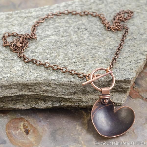 'Heart on a String' necklace picture