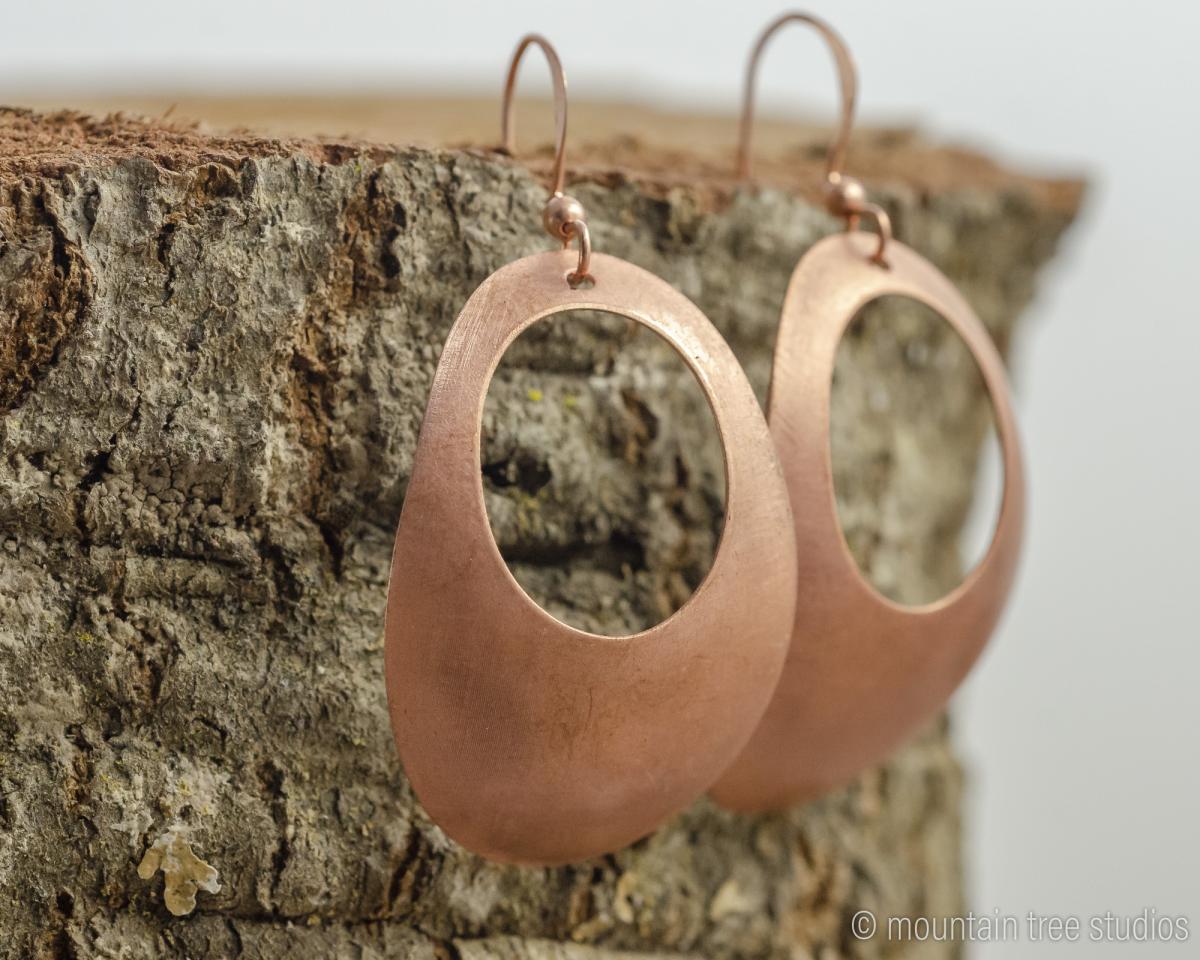 Copper Oval Dome Earrings picture