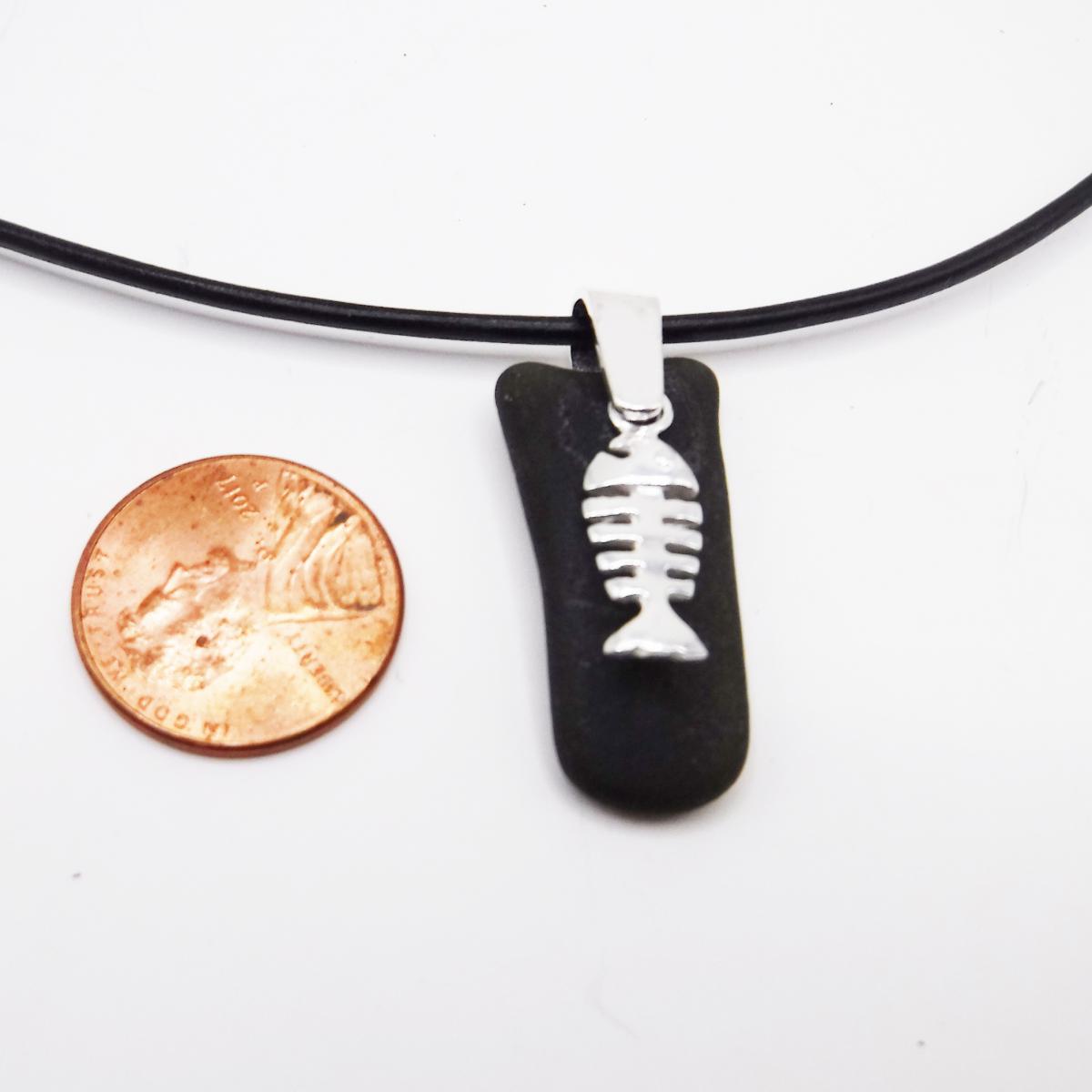 Black Sea Glass Necklace With Bonefish picture