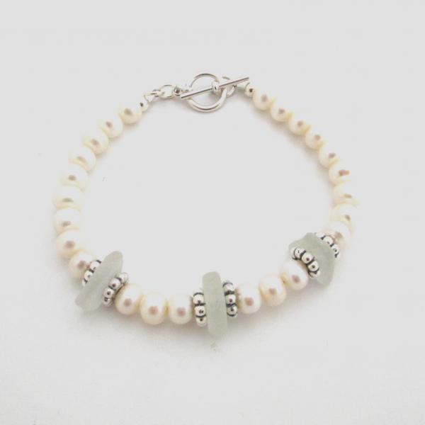 White Sea Glass and Pearl Bracelet picture
