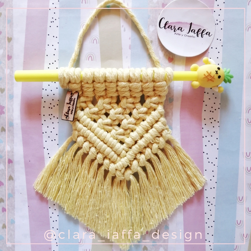 Mini Tapiz Colorido Lapicera picture