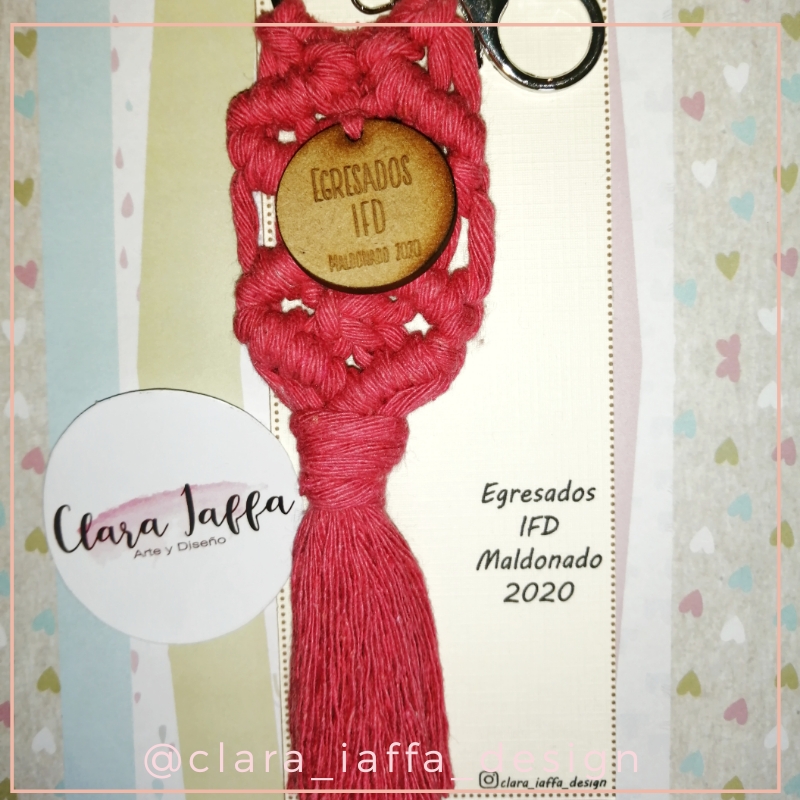 LLAVEROS EN MACRAME picture