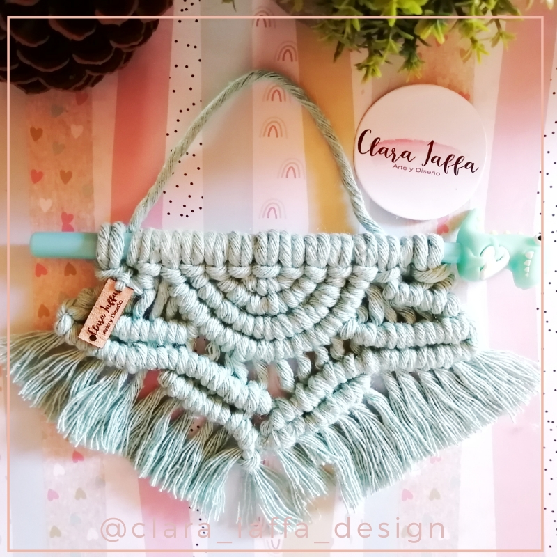 Mini Tapiz Lapicera picture