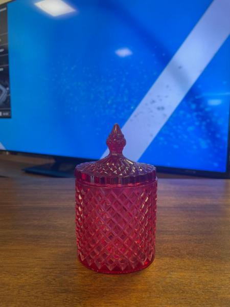 Pillar candle/jewelry container picture