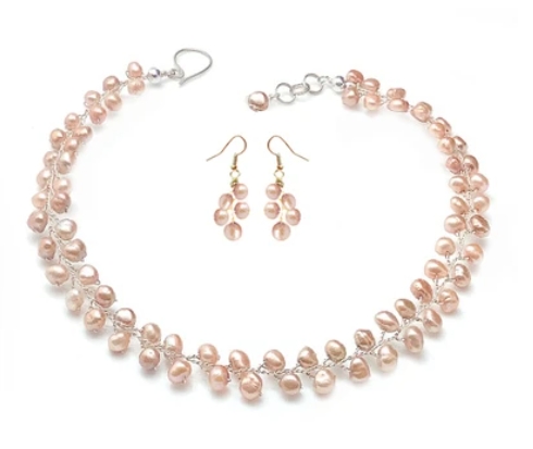 PEACH FRESHWATER PEARLS SET picture