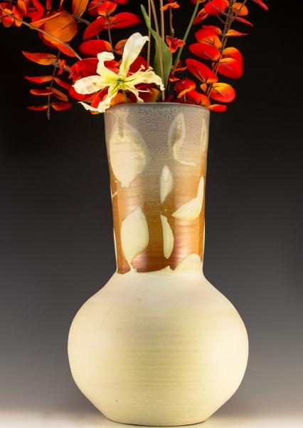 White with Abstract Leaf Motif Flower Vase picture