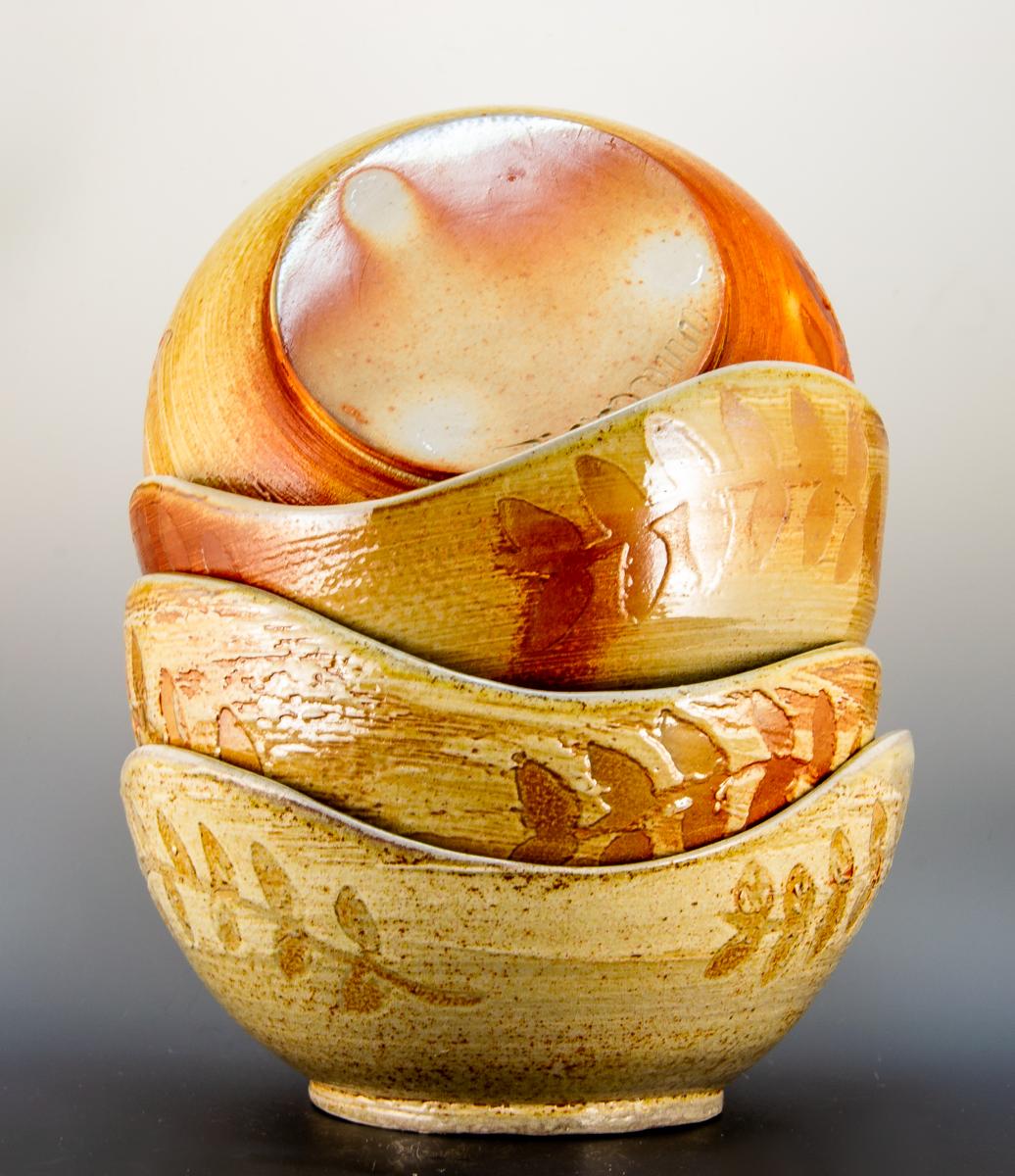 Altered Rim Leaf Pattern Bowl picture