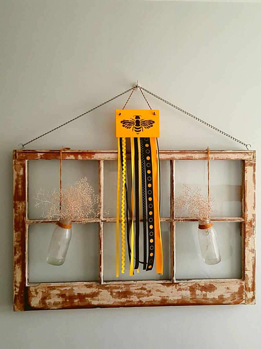 Mini Bee Hanger with Ribbon Streamers picture