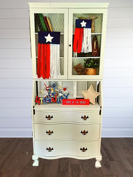 Mini Texas State Flag with Ribbon and Lace Wall Hanging picture