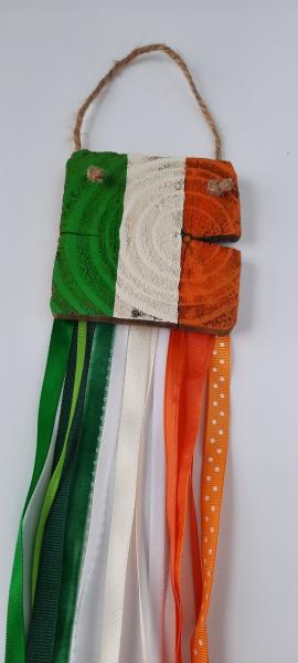 Mini Wooden Irish Flag with Streamers