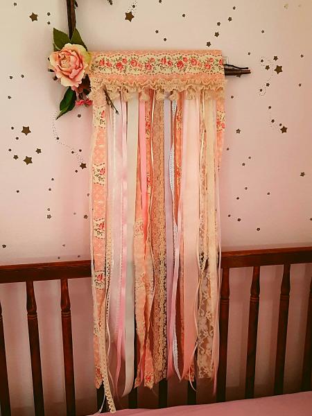 Small Pink Flower Flag/Tapestry picture