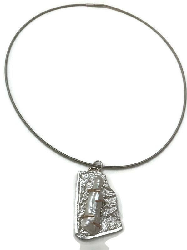 Pearl Pendant - EL135P