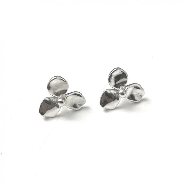 Petalos Mini Studs picture