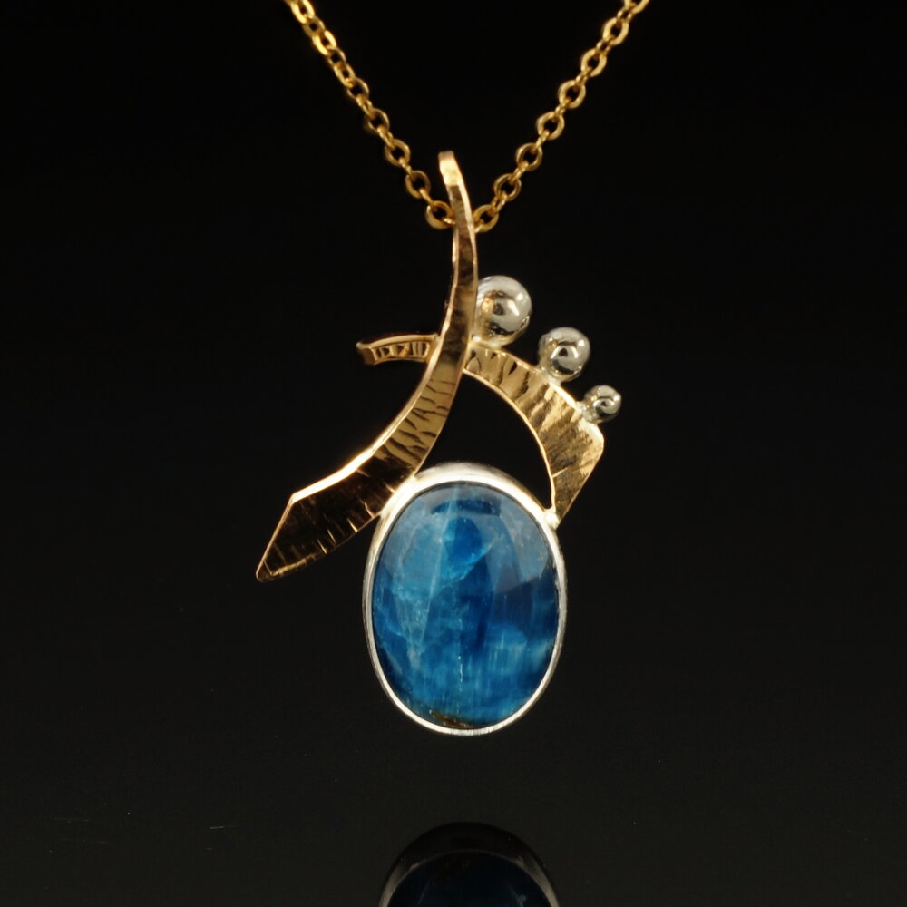 Apatite Calligraphy Necklace picture