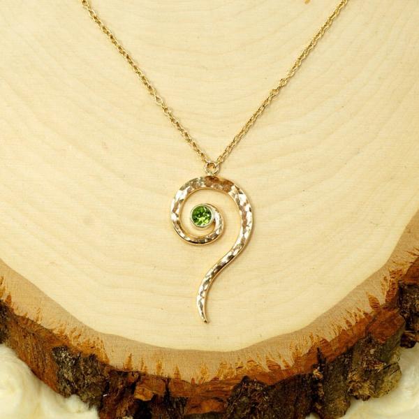 Peridot Spiral Necklace picture