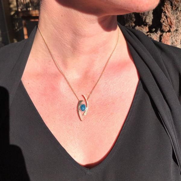 Apatite Bypass Necklace picture