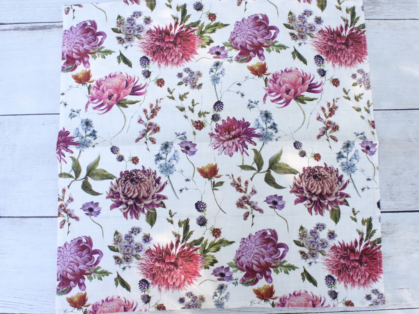 Linen napkins Asters & Berries Set of Two picture