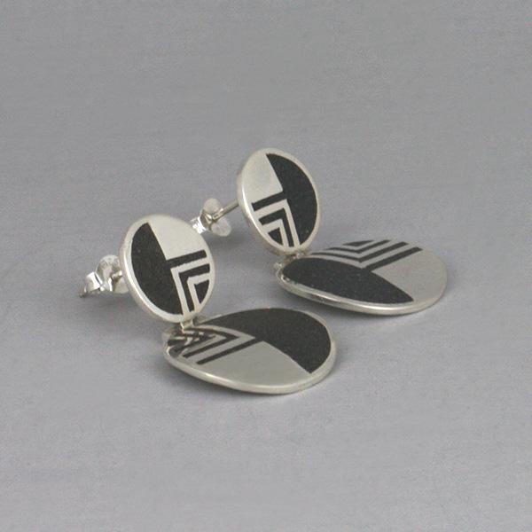 Zed Earrings picture