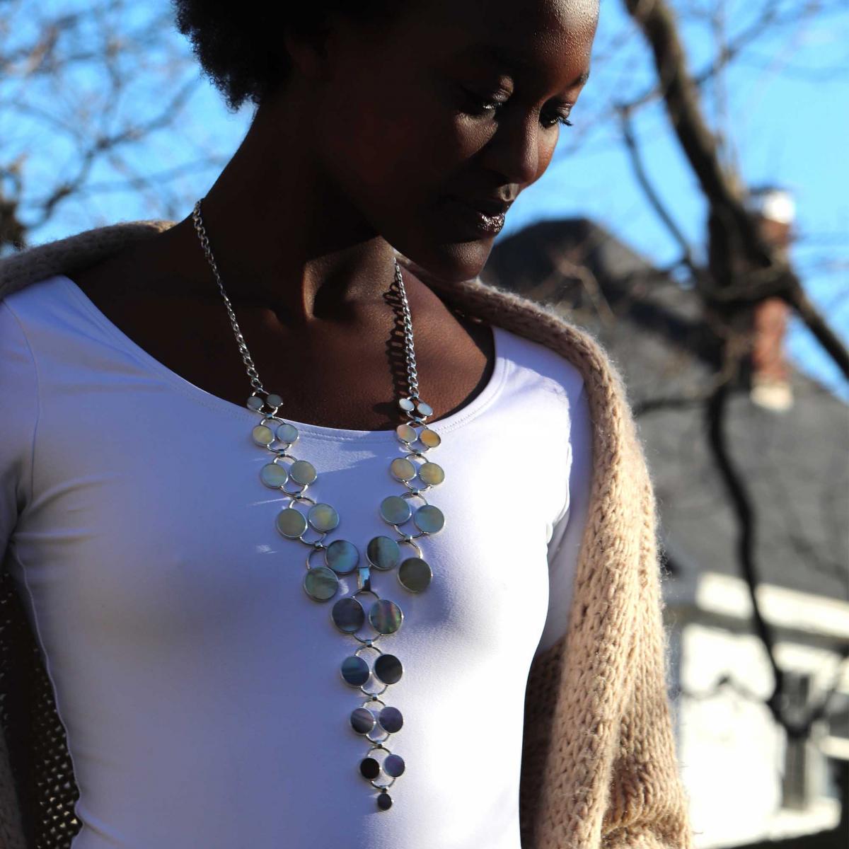 Queen Necklace picture