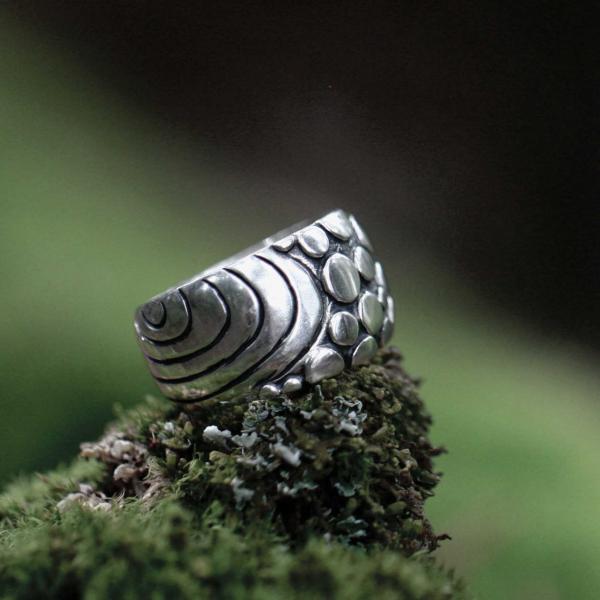 Pebbles and Waves Ring picture