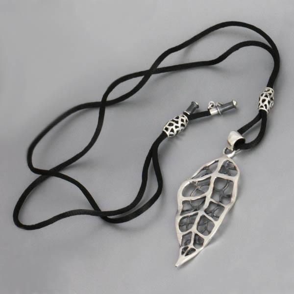 Leaf Necklace picture