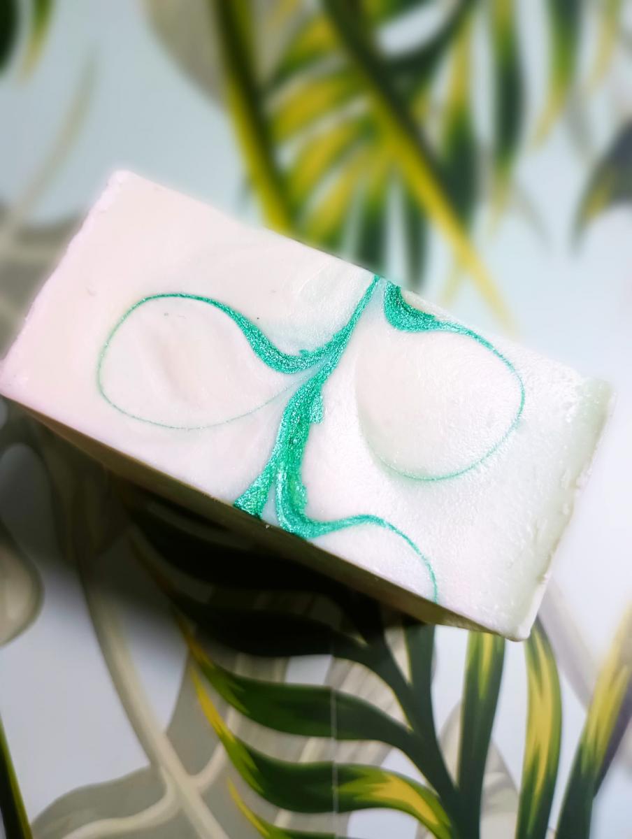 Cucumber (V) picture