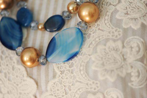 blue agate necklace picture