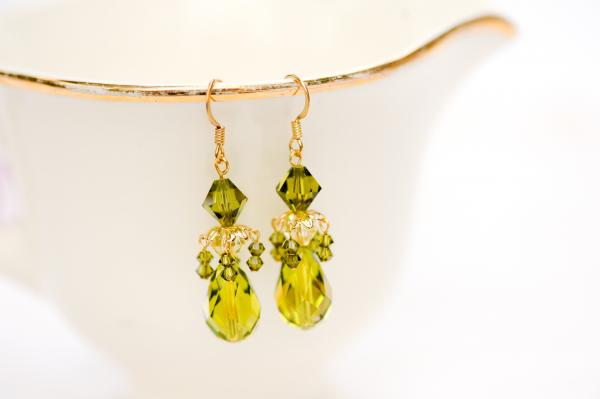 Peridot green crystal earrings picture
