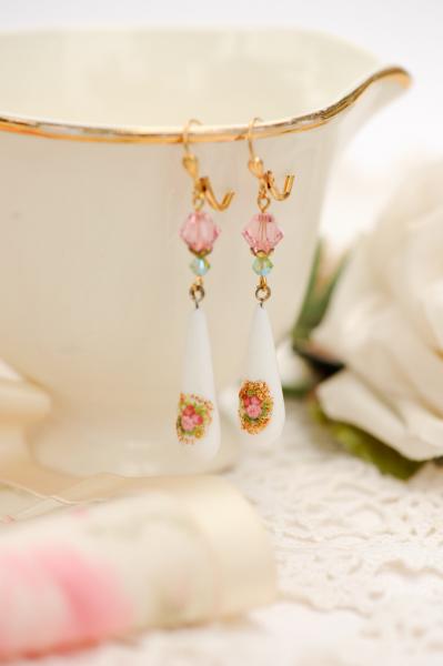 Milk glass earrings picture