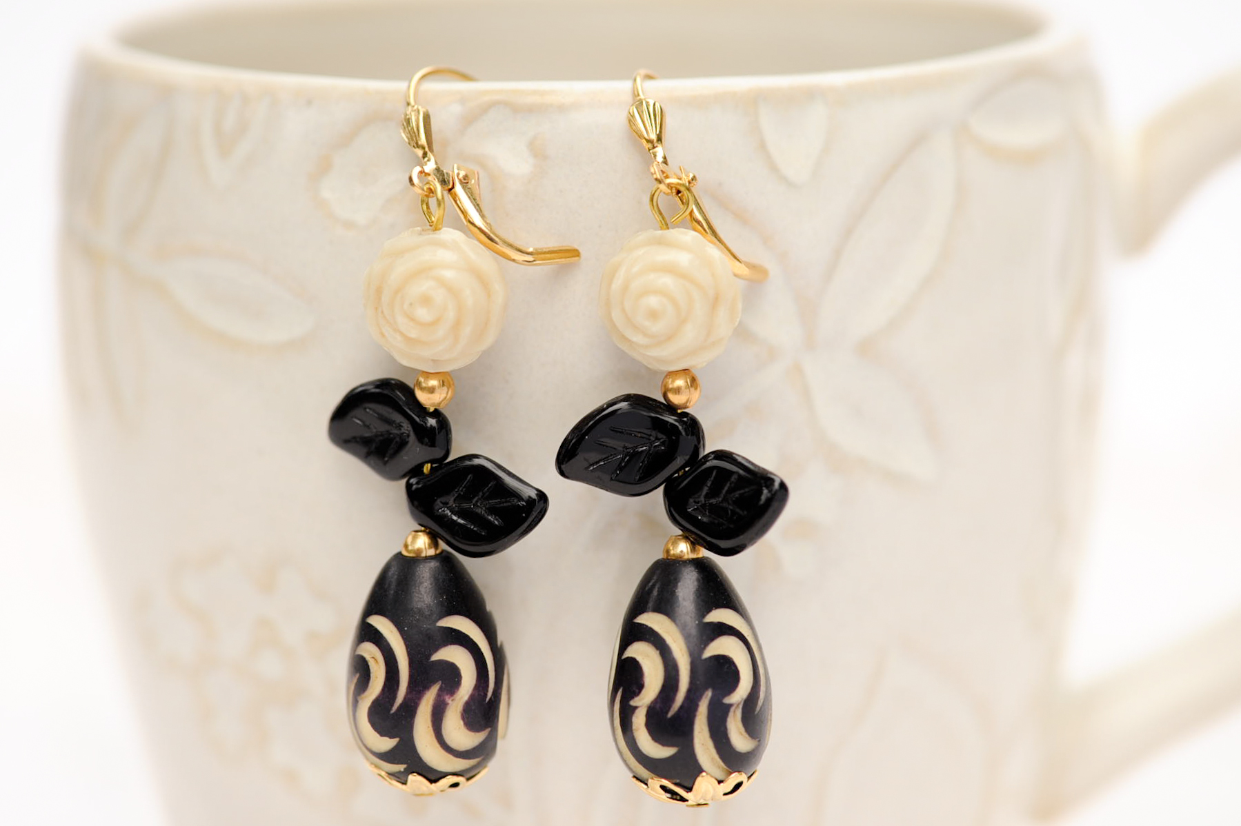 Black and white earrings picture