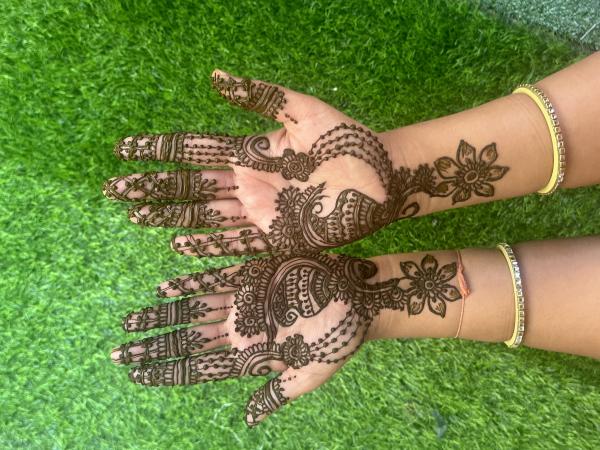 Vindu’s Henna Artzz..