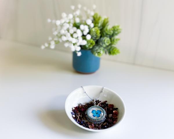 Dried Blue Flower Pendant Necklace picture