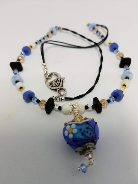Blue flower heart pendant picture