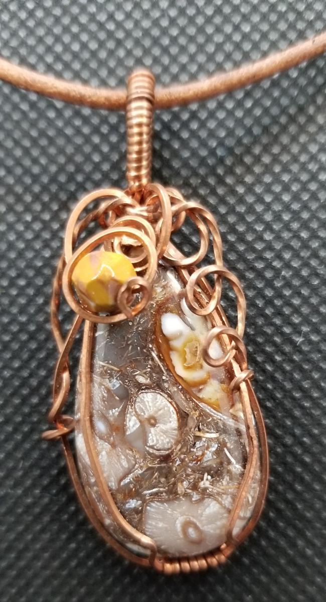 Agate Wire Wrapped Pendant picture