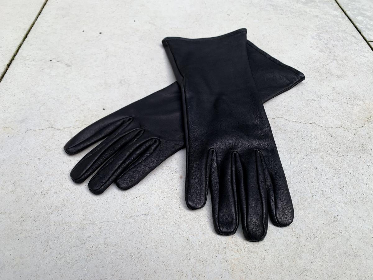 Super hero medium length leather gloves for Cosplay/Black picture